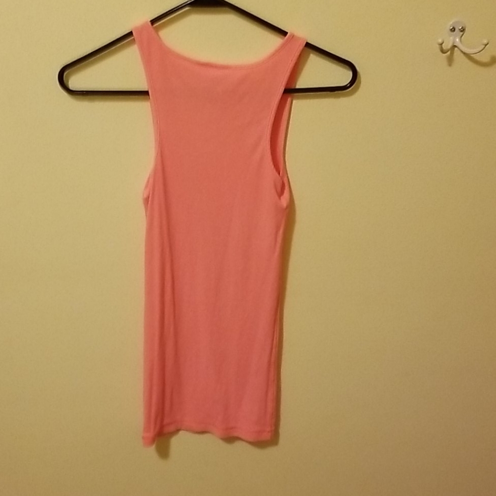 Pink Tank - Picture 2 of 2